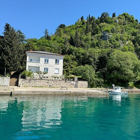 Villa Lovorka By Villa Eva Omišalj Exteriör bild
