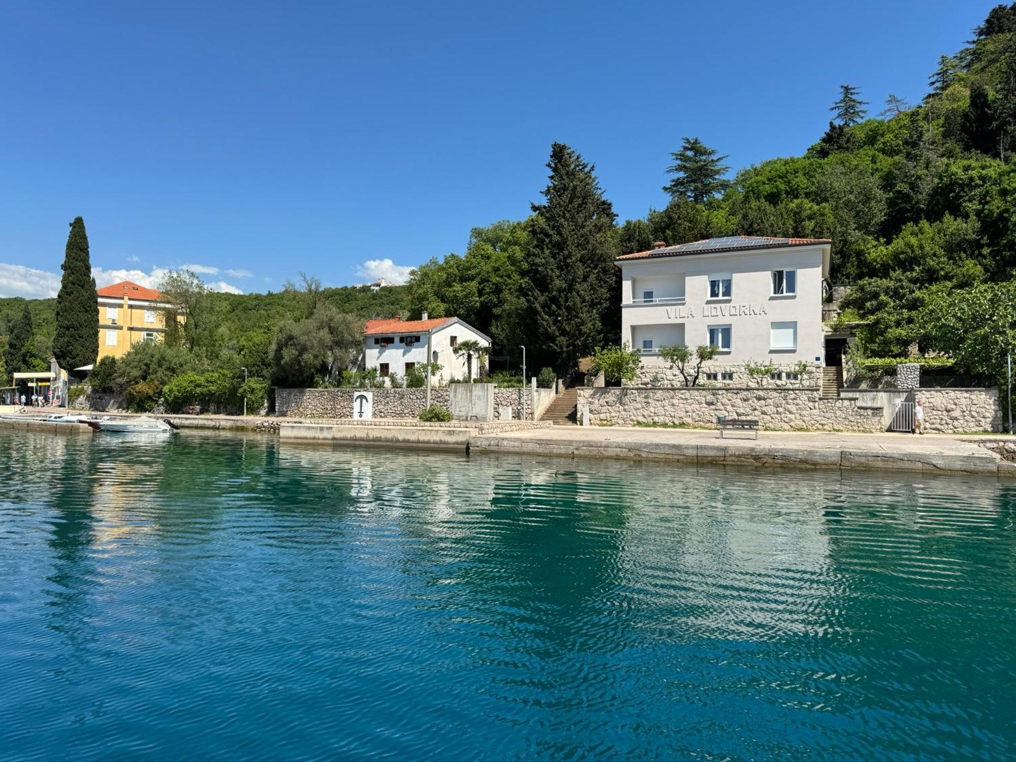 Villa Lovorka By Villa Eva Omišalj Exteriör bild